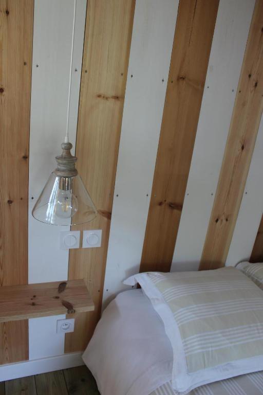 La Maison Du Las Saint-Jean-d'Illac Room photo